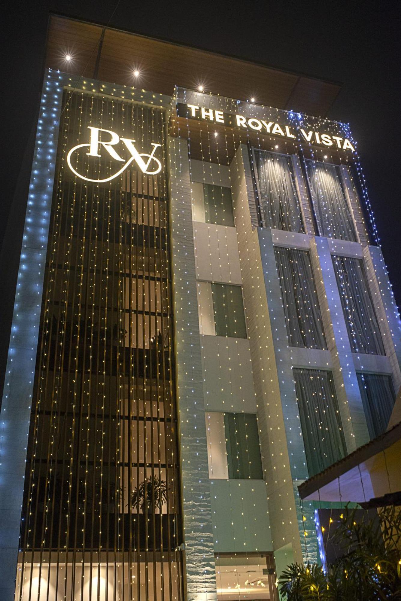 Hotel The Royal Vista Varanasi Luaran gambar